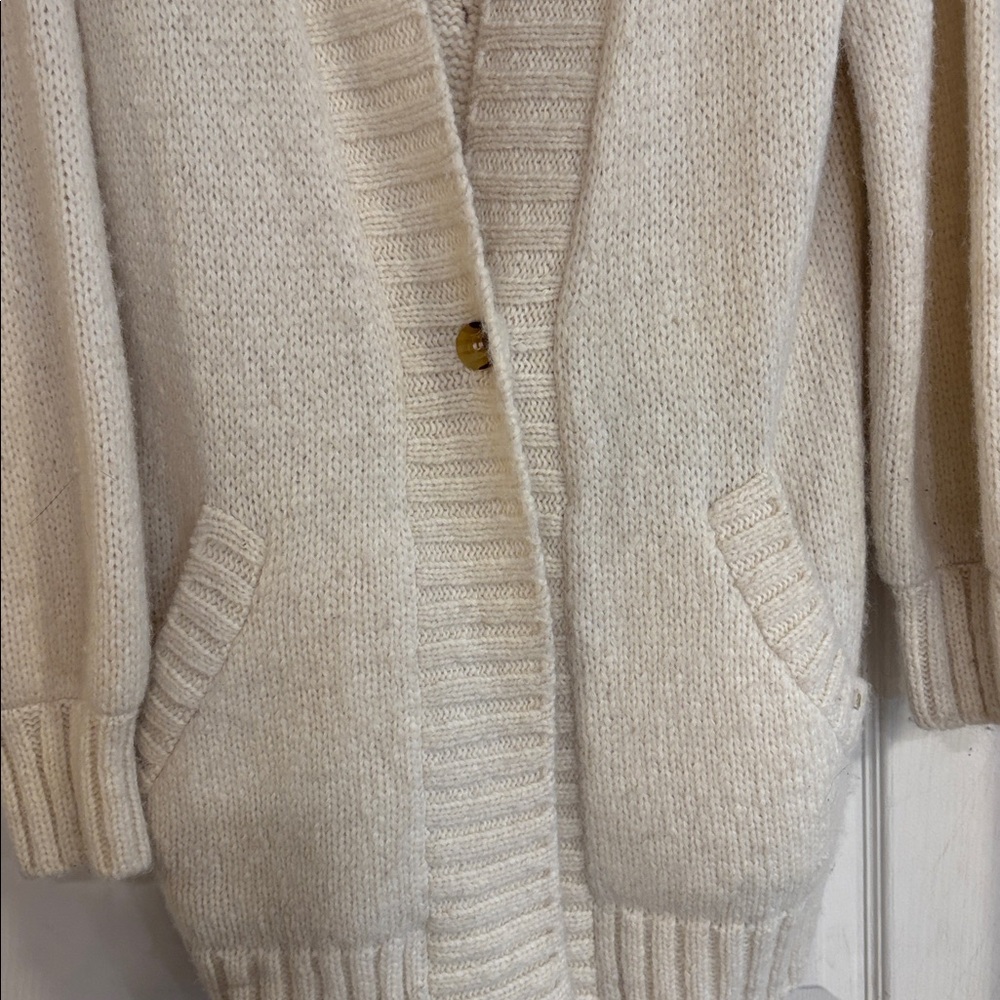 Faherty sweater - image 2